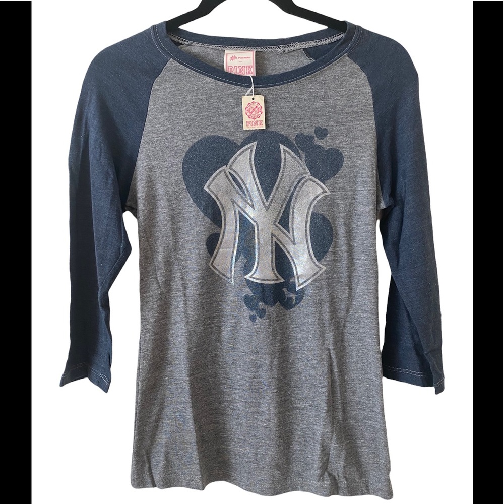 ⭐️NWT⭐️ Victoria’s Secret PINK ⚾️Yankees Baseball shirt⚾️